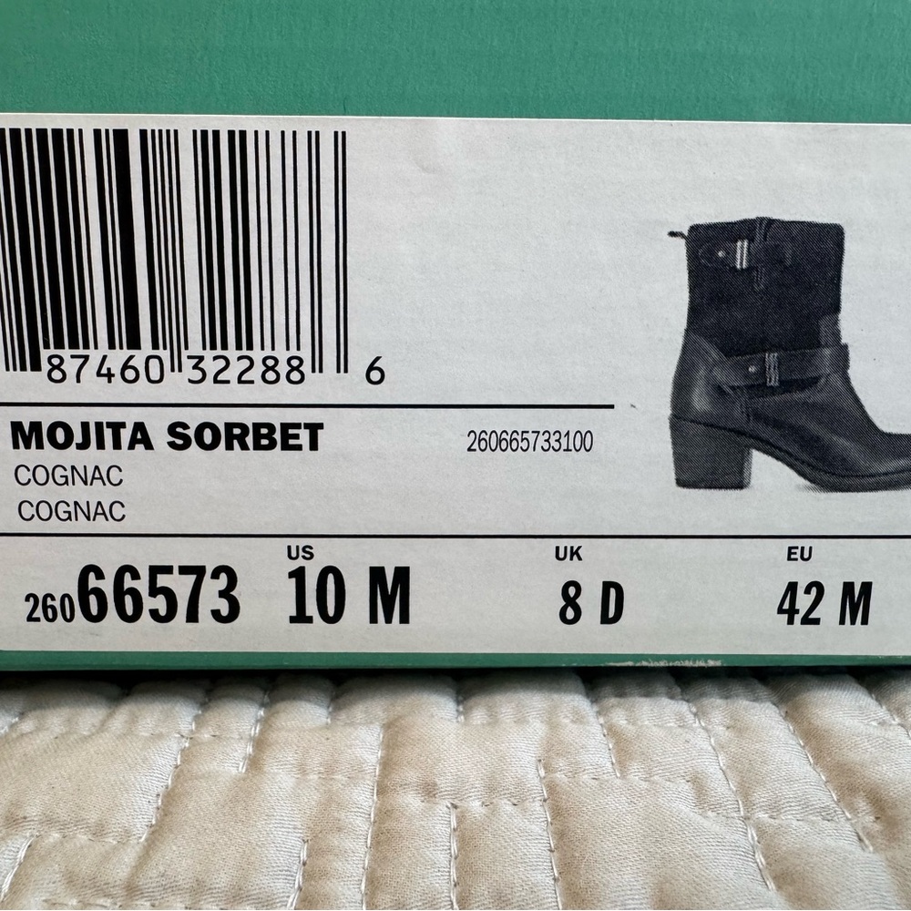 Clark’s Women’s Cognac/Brown Leather Ankle Boots - Picture 3 of 6